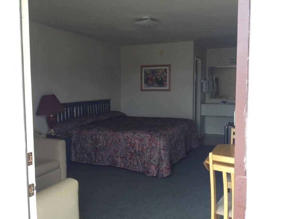 Albany Inn & Rv Campground Bagian luar foto