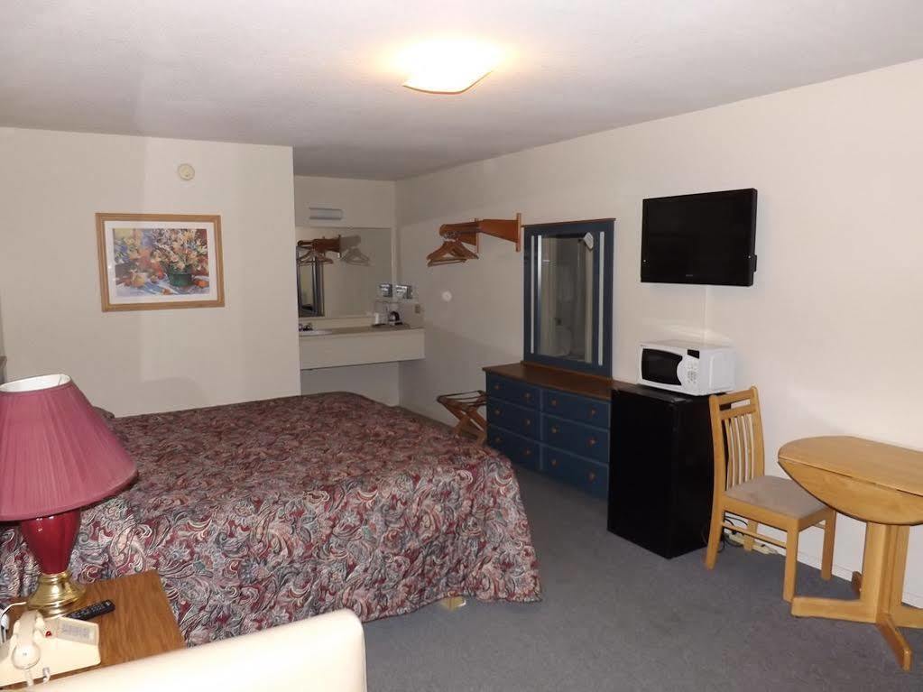 Albany Inn & Rv Campground Bagian luar foto